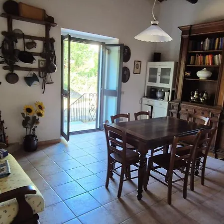 Abruzzo Favolosa Vista Monte Sirente Parco Sirente Velino Villa