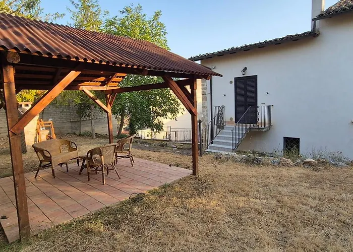 Abruzzo Favolosa Vista Monte Sirente Parco Sirente Velino Villa